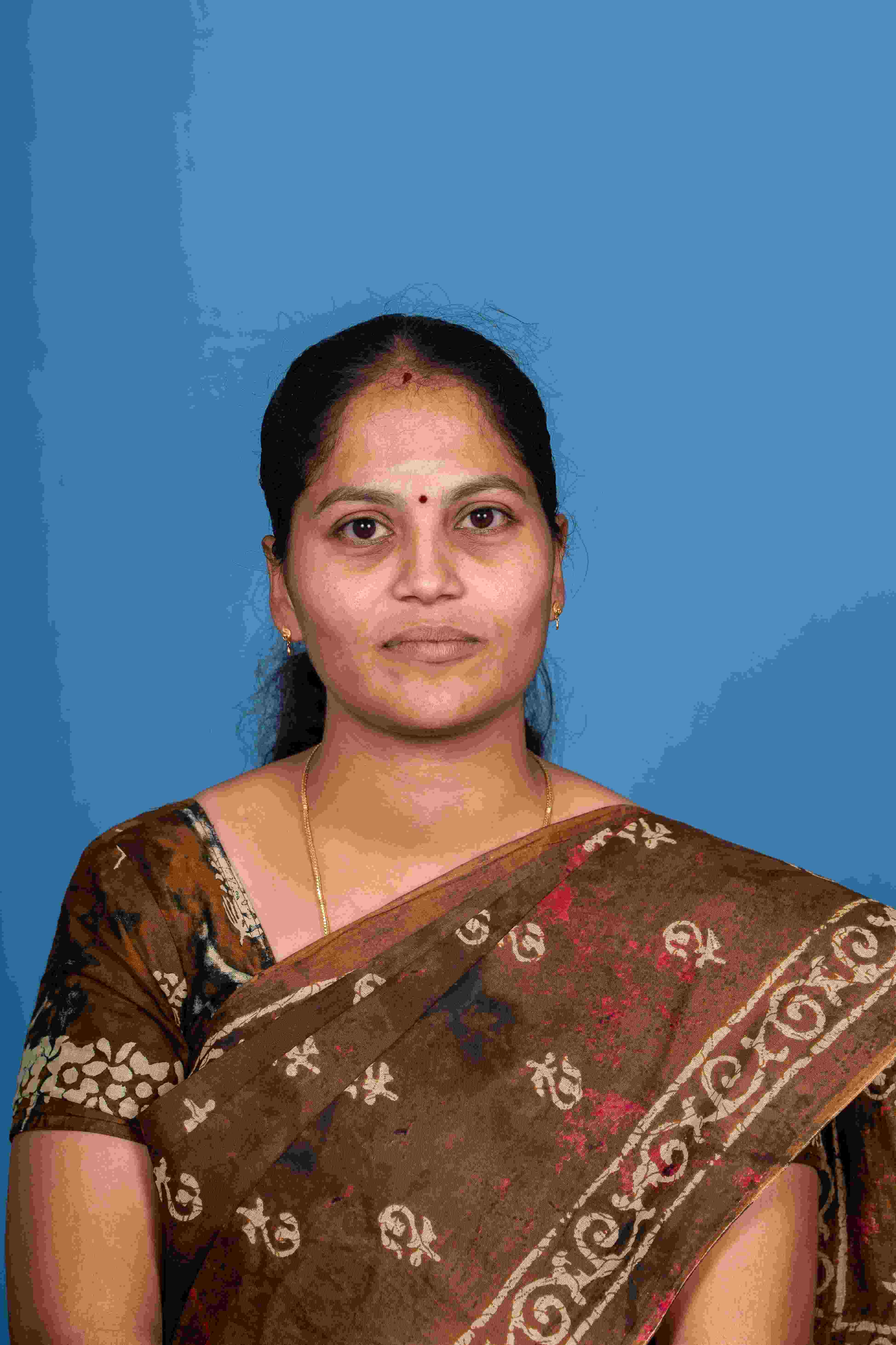 NIROSHA T