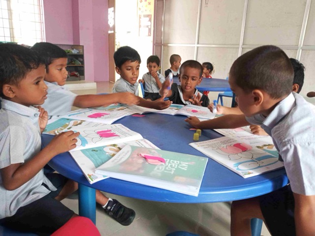Craft - Flower Making - Activities 2022